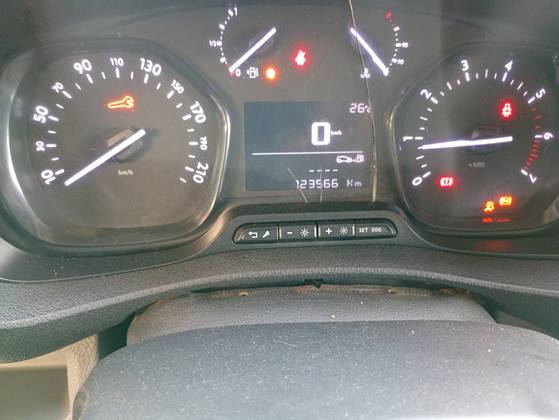 PEUGEOT EXPERT 1.6 BLUEHDI DIESEL MINIBUS MANUAL
